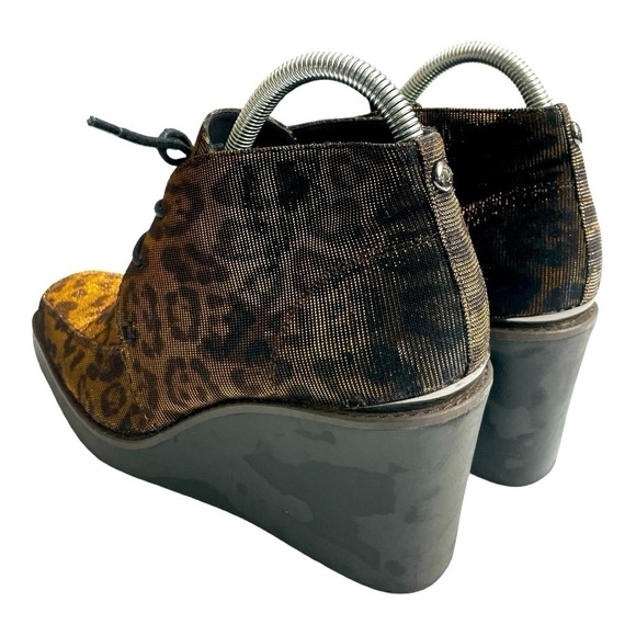 Donald J Pliner Dakota Ankle Boot Leopard Animal Gold Black Glitzy Bootie size 9 - Picture 5 of 13